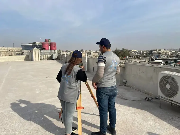 إسقاط المحاور على السطح قبل التركيب